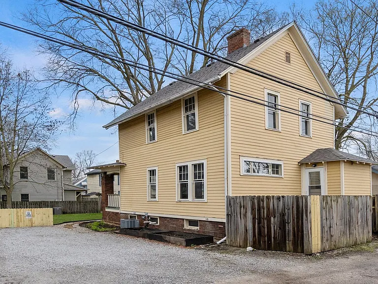 1213 W Jefferson Blvd — Photo 45