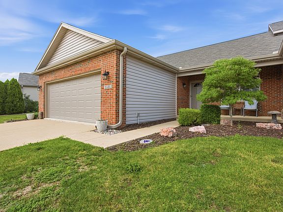 2nd image of 2526 Windward Blvd #2526