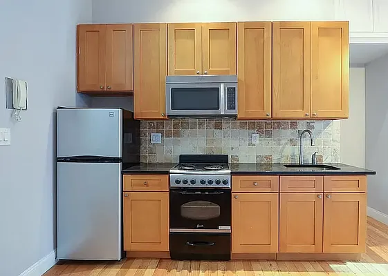 Rented by REAL New York | media 7