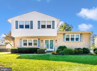 921 Saxon Hill Dr, Cockeysville, MD 21030