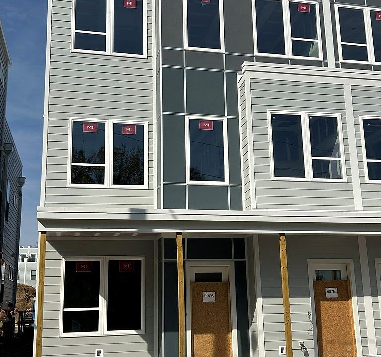 1st image of 907 Bainbridge St