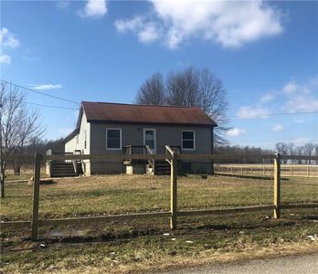 145 Wet Track Rd, West Middlesex, PA, 16159