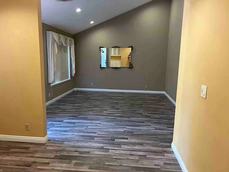 19107 Owen Way — Photo 5