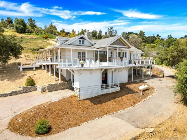 9888 Nutby Ln, Escondido, CA 92026