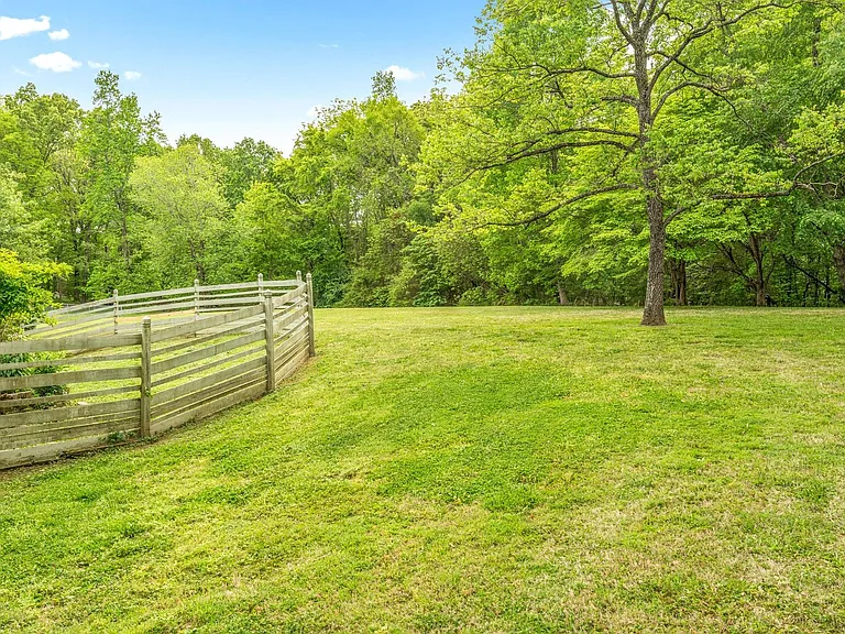 108 Rolling Meadow Dr — Photo 44