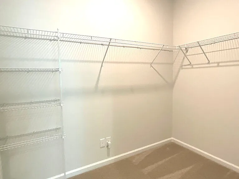 206 Holloway Hl — Photo 17