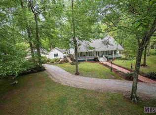 16431 Quiet Oaks Ave, Greenwell Springs, LA 70739