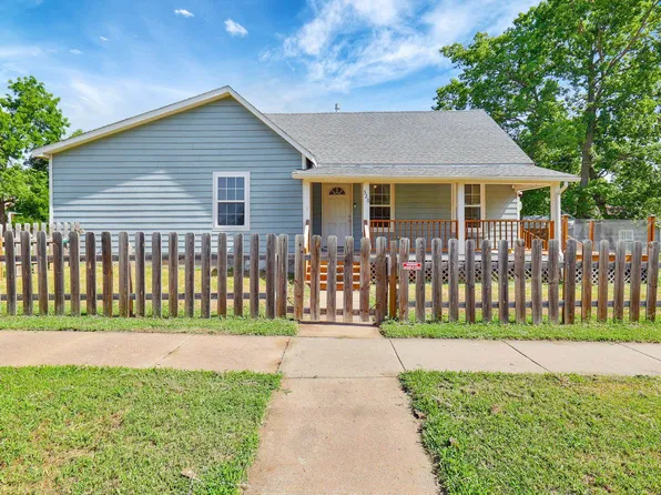 320 W Olive Ave, El Dorado, KS 67042