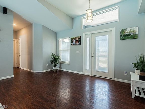 3rd image of 6581 Idlewild St