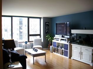 3930 N Pine Grove Ave APT 304, Chicago, IL 60613