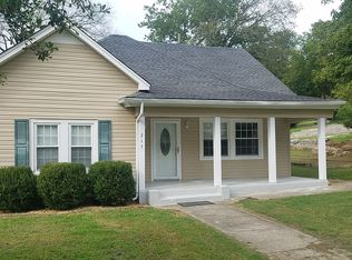 215 Fisher Ave, Carthage, TN 37030
