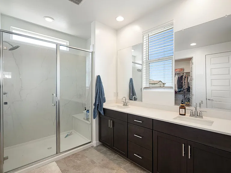 3110 E Hayfield Way — Photo 7
