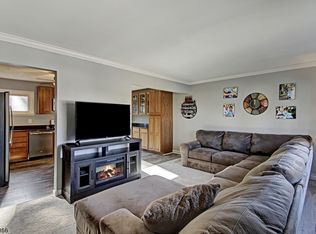 40 Richard St, Dover, NJ 07801