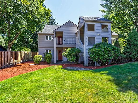 4th image of 4410 SW 107th Ave #4430-2
