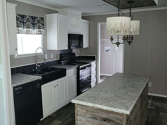 4th image of 1432 Easton Way