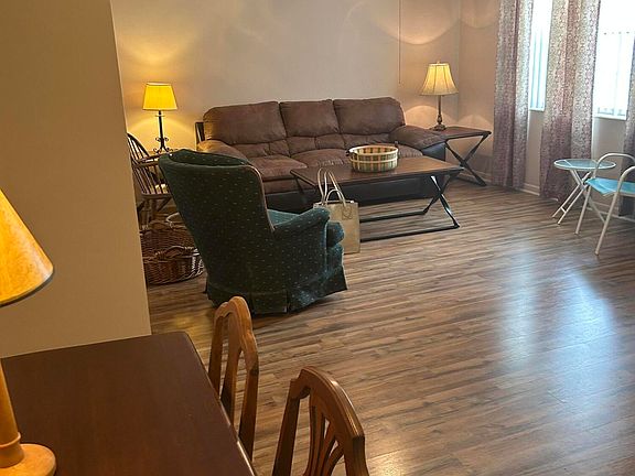 4th image of 637 NE 6th Ct APT C