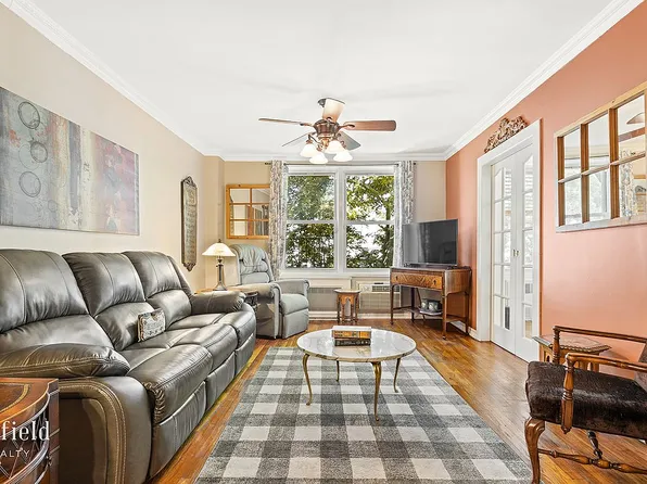 651 Vanderbilt St APT 5Z, Brooklyn, NY 11218