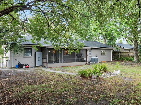 2nd image of 1653 Peruvian Ln