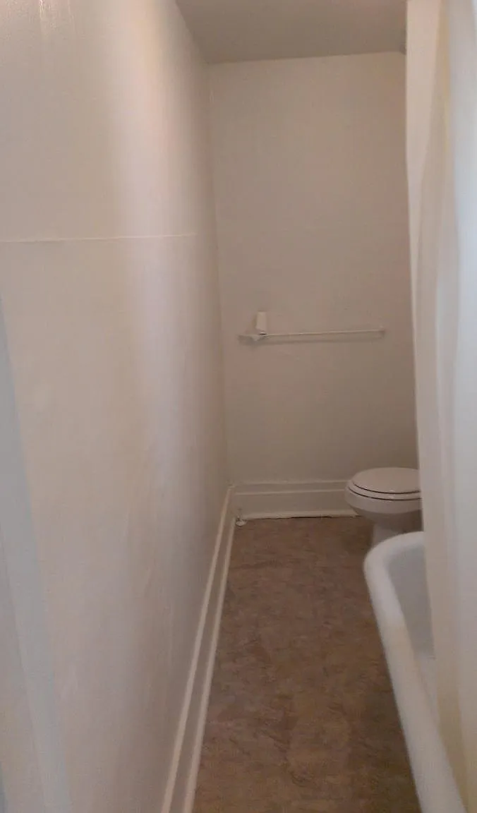2 bed, 1056 sqft, $895 — Photo 3