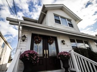228 Darlington Ave, Staten Island, NY 10312