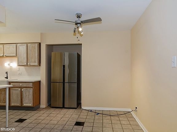 5th image of 13701 S Stewart Ave APT 2W