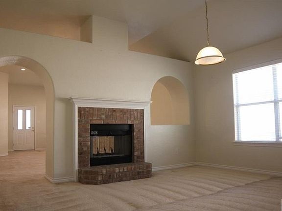 2nd image of 2008 Flagstaff Dr