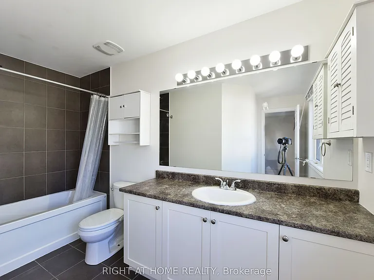 348 Gallantry Way — Photo 17