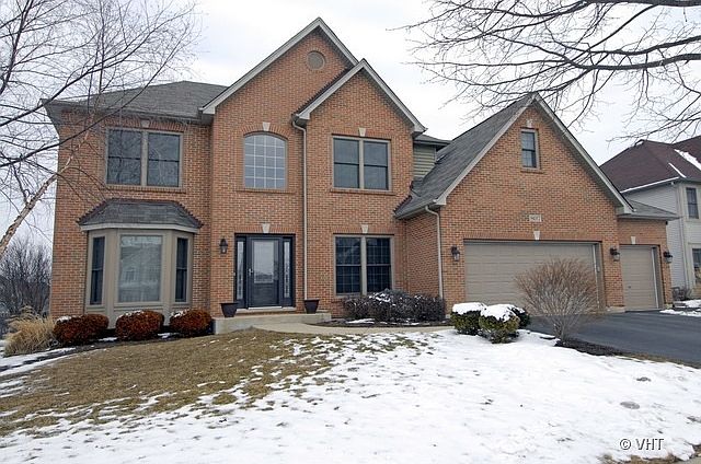 1st image of 807 W Thornwood Dr