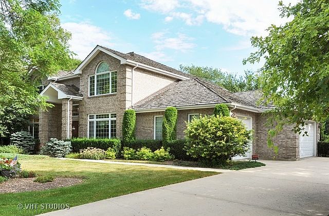1st image of 1 Brittany Ln