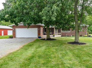 5752 S Packerton Rd, Warsaw, IN 46580