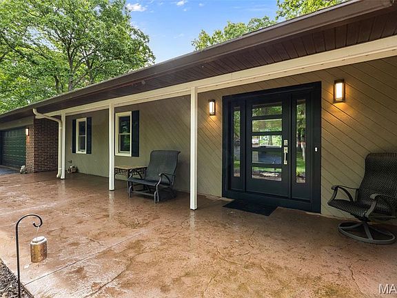 3rd image of 11427 Westhill Dr