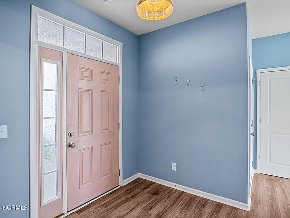 5th image of 3933 Virgo Lane