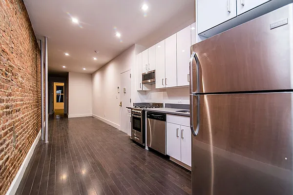 Rented by Nooklyn NYC LLC | media 33