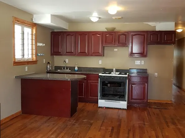 2858 Sampson Ave, Bronx, NY 10465