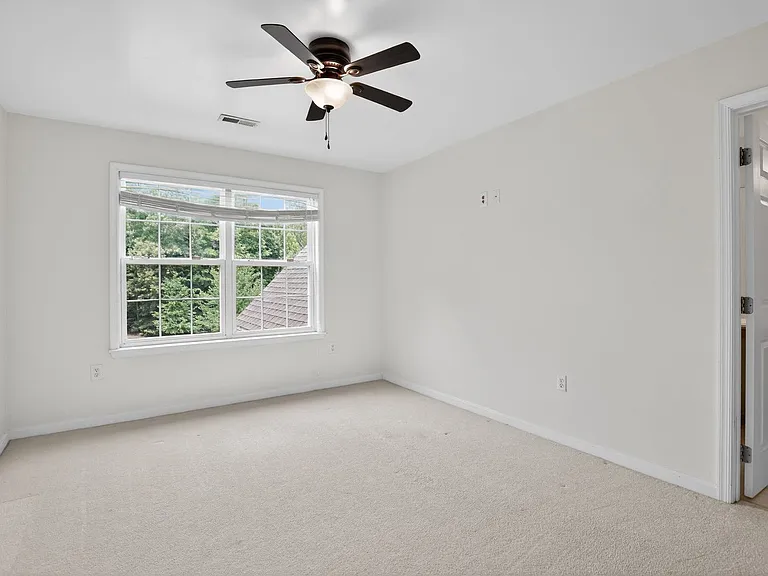 15152 Robbers Roost Ct — Photo 14