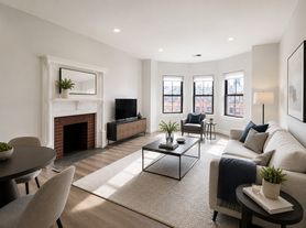 557 Columbus Ave