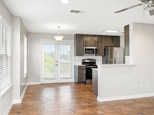 29 Park Pl #1423