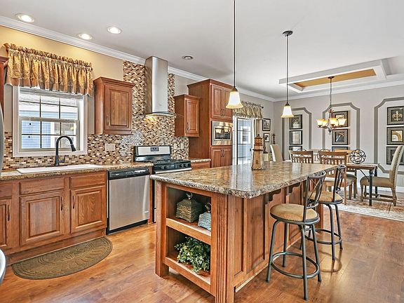 Kitchen Space Galore!
