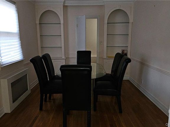4th image of 7364 196th St