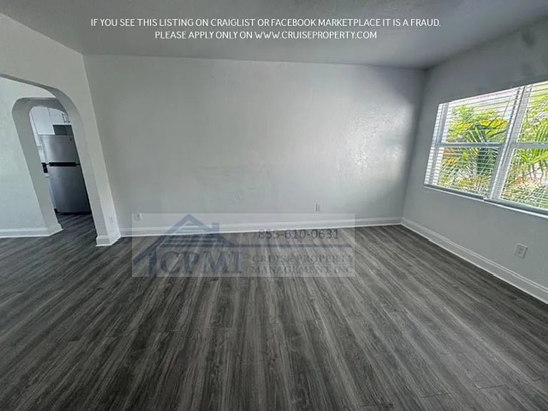 7610 Byron Ave Miami Beach, FL 33141 — Photo 13