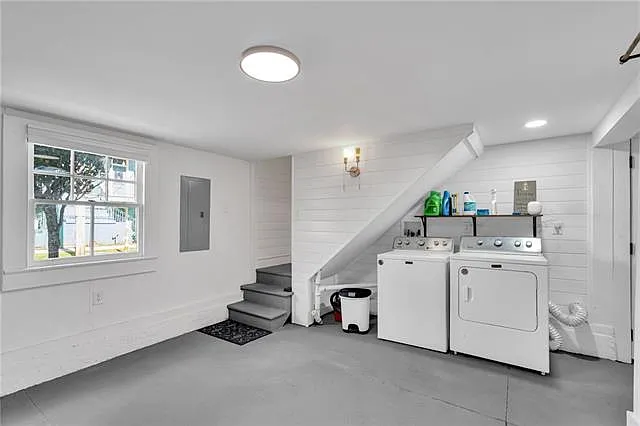 1539 Dante St #B — Photo 2
