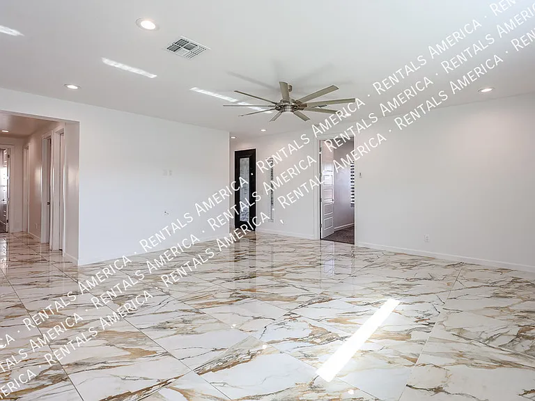347 E La Mirada Dr — Photo 11