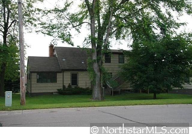 2nd image of 17800 Hutchins Dr
