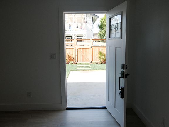 3rd image of 262 Loma Ave APT A