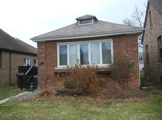 9240 S Trumbull Ave, Evergreen Park, IL
