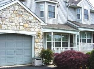 107 Polo Dr, North Wales, PA 19454
