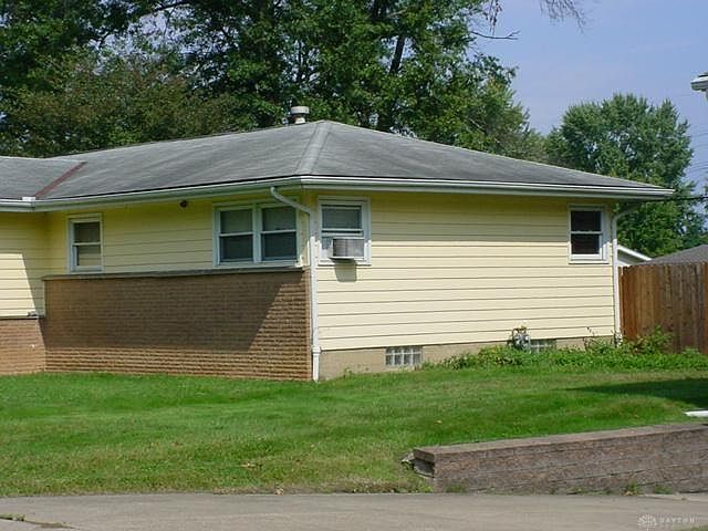 2nd image of 2806 Heather Ln NW