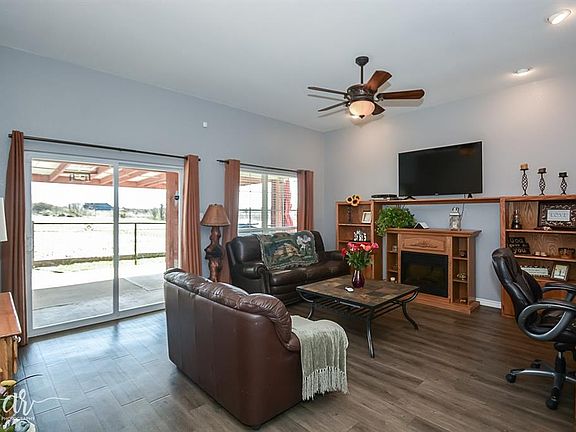 4th image of 4033 Esman Ct