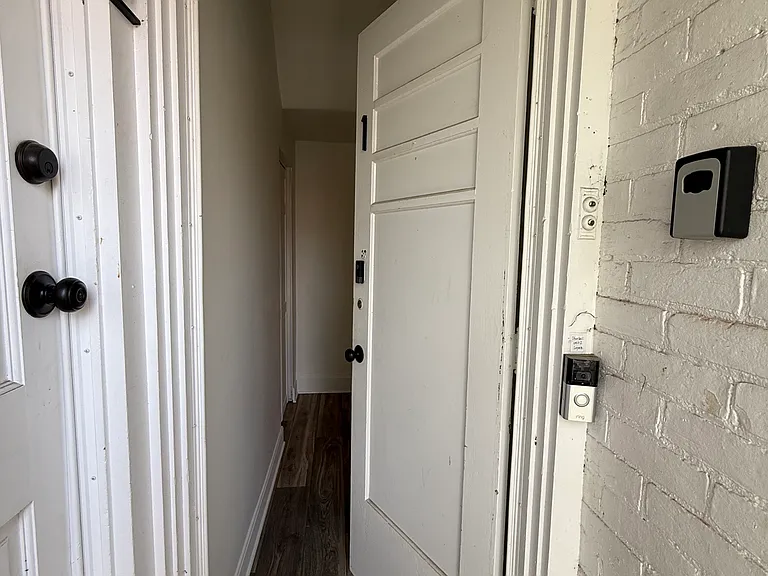 433 Oak St #1 — Photo 10