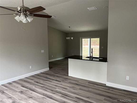 5th image of 1839 N Oliver Dr
